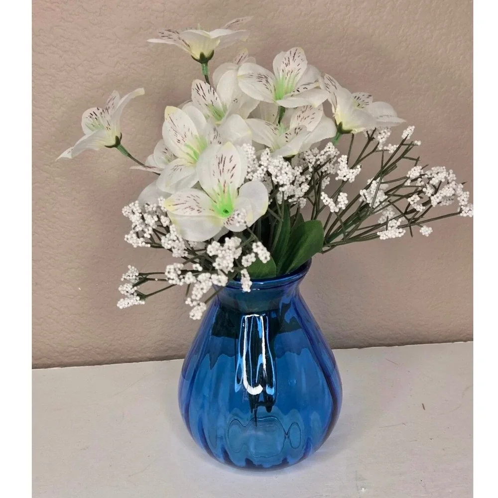 Blue Glass‎ Bud Vase with White Floral Arrangement